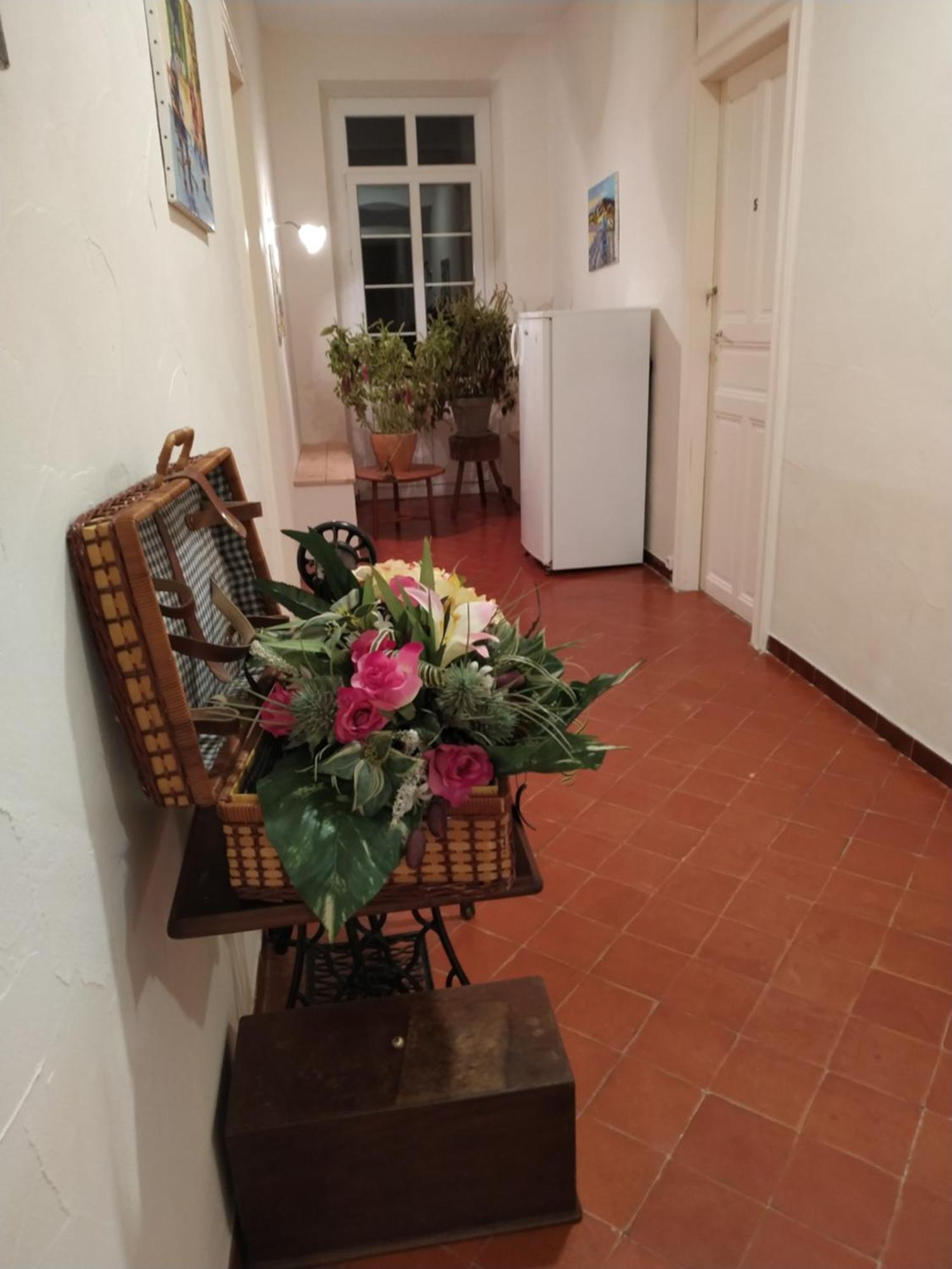 Chambre D'Hotes De Lamy 2 Pierrerue  外观 照片